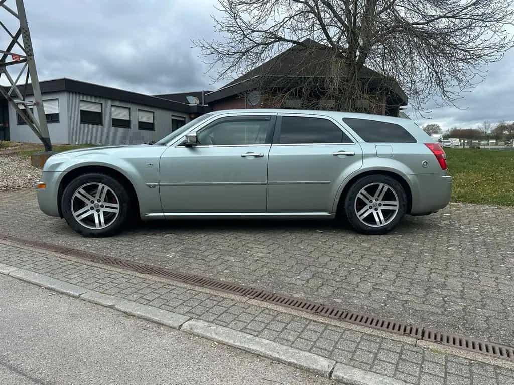 Chrysler 300C mit LPG (Gas) Schiebedach ... 12/2004-photo-1