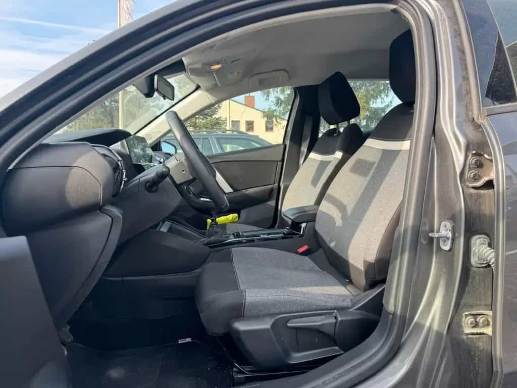 Citroën C4 PureTech 130 Feel. LED. KAMERA. PDC. KLIMA 09/2022-photo-10