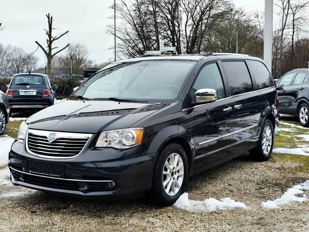 Lancia Voyager 2,8 CRDI Platinum Automatik 7 Sitzer 06/2013-photo-1