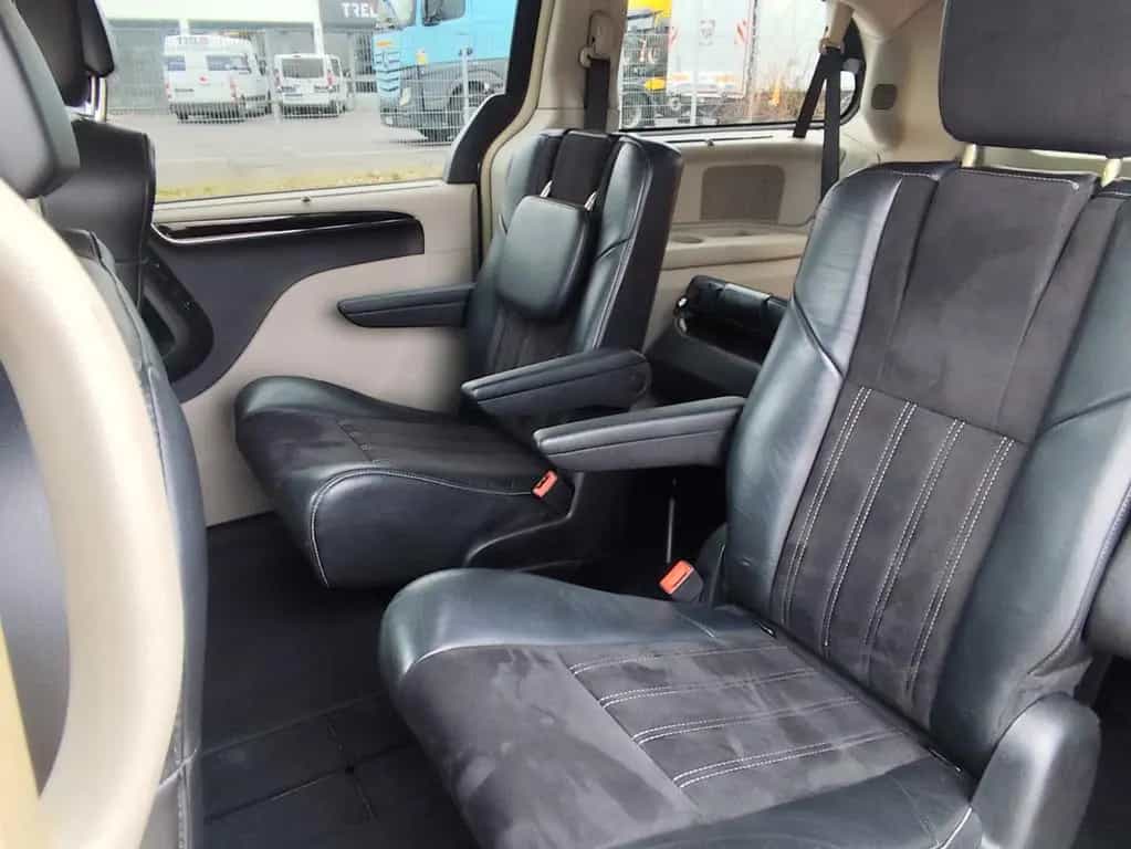 Lancia Voyager 2,8 CRDI Platinum Automatik 7 Sitzer 06/2013-photo-11