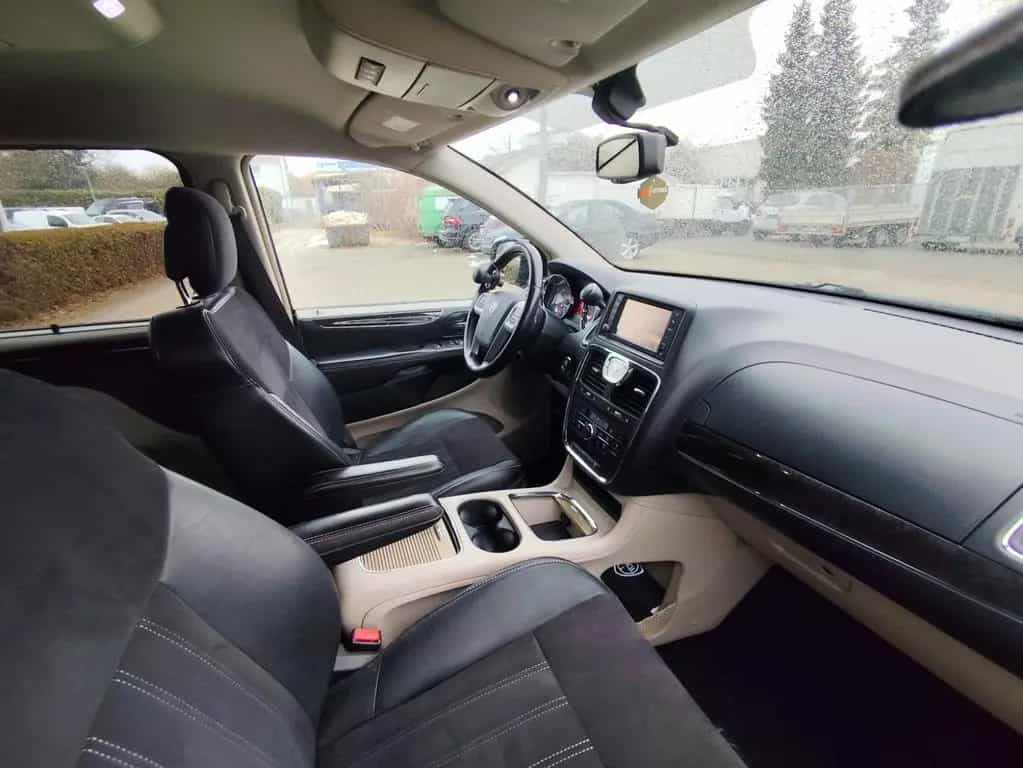 Lancia Voyager 2,8 CRDI Platinum Automatik 7 Sitzer 06/2013-photo-17