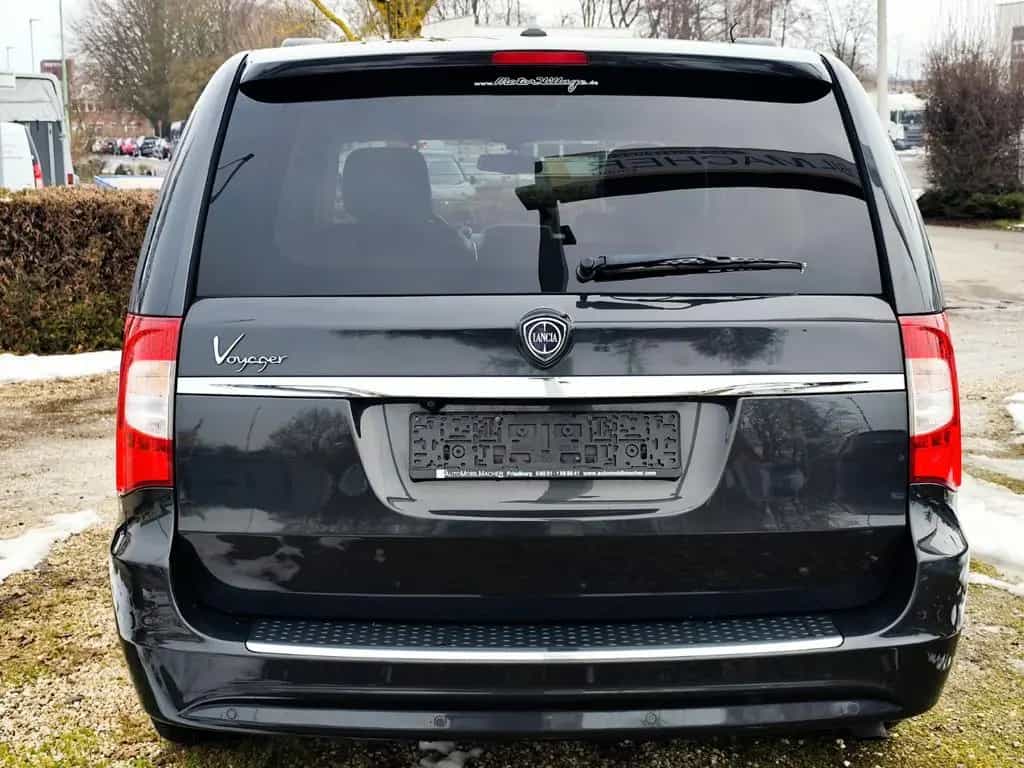 Lancia Voyager 2,8 CRDI Platinum Automatik 7 Sitzer 06/2013-photo-4