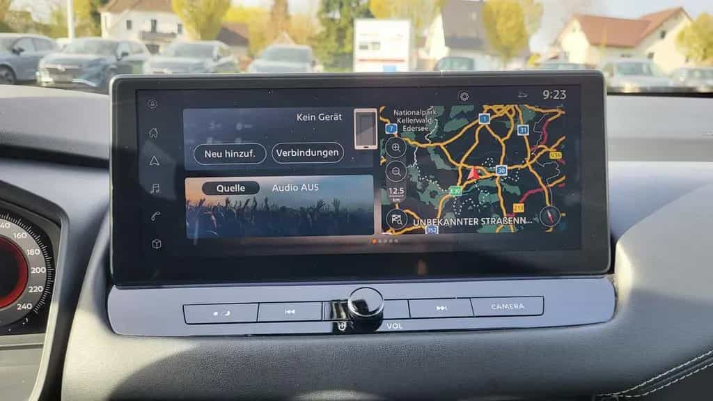 Nissan Qashqai 1.3 N-Connecta Automatik 03/2023-photo-13