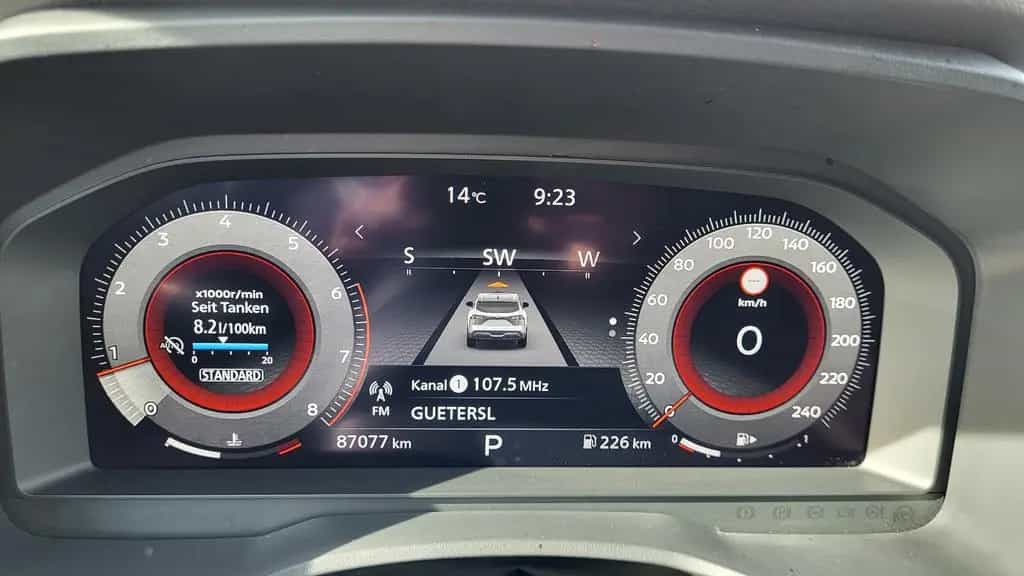 Nissan Qashqai 1.3 N-Connecta Automatik 03/2023-photo-14