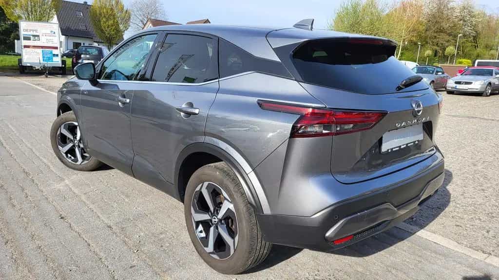 Nissan Qashqai 1.3 N-Connecta Automatik 03/2023-photo-3