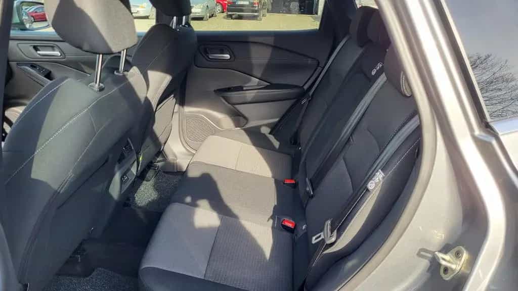 Nissan Qashqai 1.3 N-Connecta Automatik 03/2023-photo-6