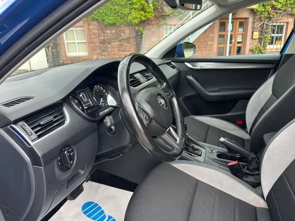 Skoda Octavia Combi Joy/Automatik/AHK/Navi/Sitzheiz 08/2017-photo-12