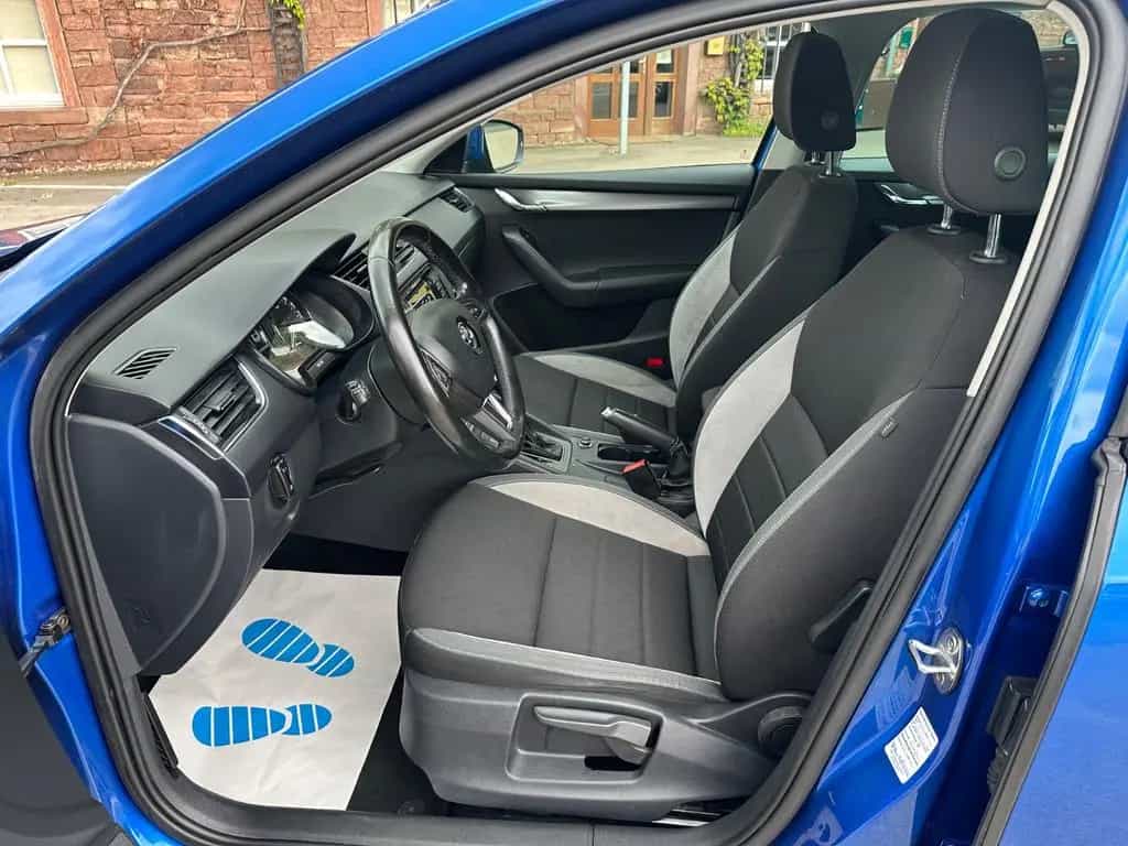 Skoda Octavia Combi Joy/Automatik/AHK/Navi/Sitzheiz 08/2017-photo-13