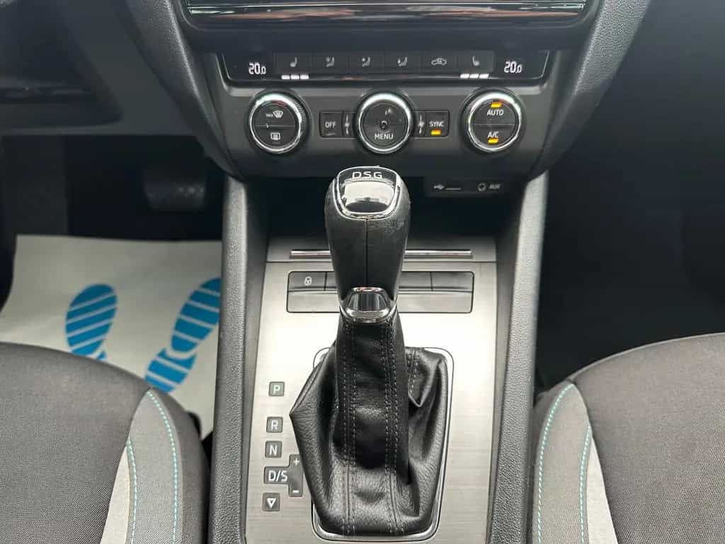 Skoda Octavia Combi Joy/Automatik/AHK/Navi/Sitzheiz 08/2017-photo-20