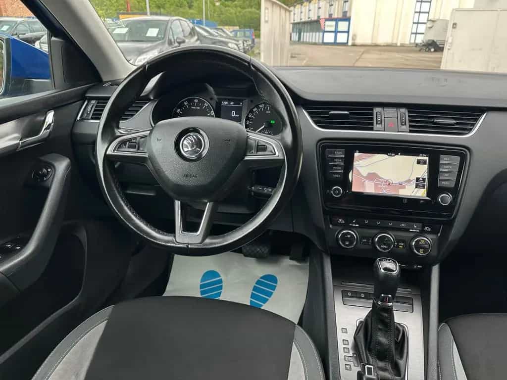 Skoda Octavia Combi Joy/Automatik/AHK/Navi/Sitzheiz 08/2017-photo-24