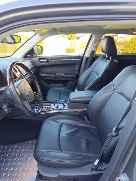 Chrysler 300C Touring 3.0 CRD Autom. - 11/2010-photo-11