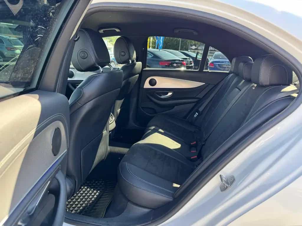 Mercedes-Benz E-Class Lim. 9G-TRONIC"AMG-Line"AHK*AMBIENTE*KAMERA 07/2016-photo-12