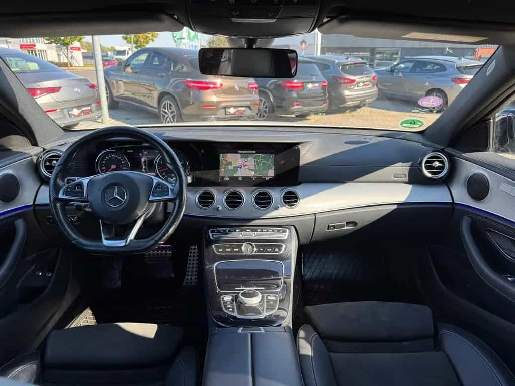 Mercedes-Benz E-Class Lim. 9G-TRONIC"AMG-Line"AHK*AMBIENTE*KAMERA 07/2016-photo-14