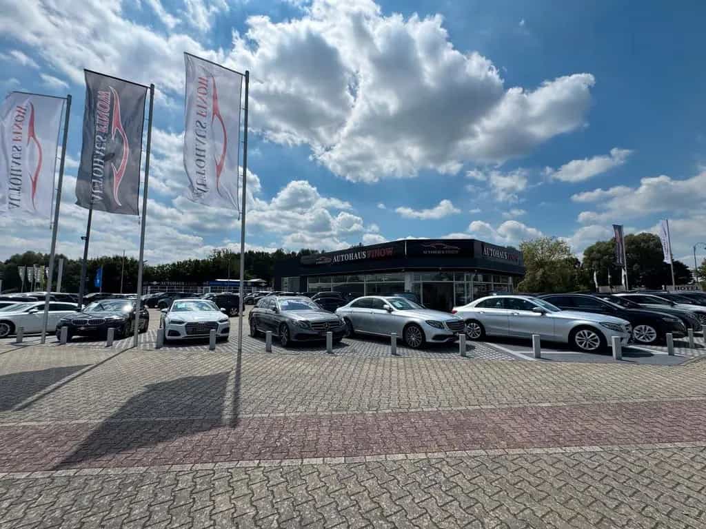 Mercedes-Benz E-Class Lim. 9G-TRONIC"AMG-Line"AHK*AMBIENTE*KAMERA 07/2016-photo-24