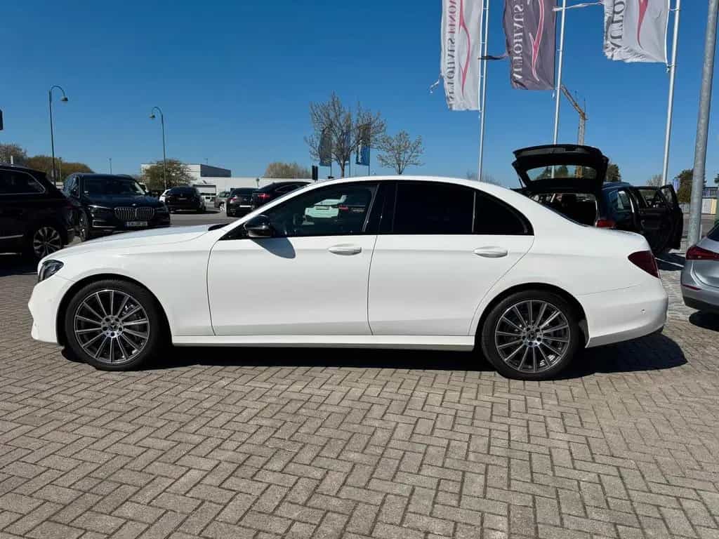 Mercedes-Benz E-Class Lim. 9G-TRONIC"AMG-Line"AHK*AMBIENTE*KAMERA 07/2016-photo-7