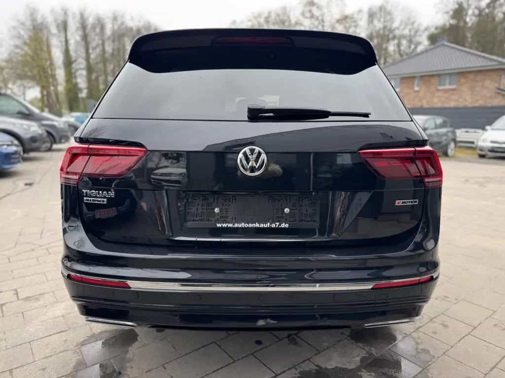 Volkswagen Tiguan Allspace Highline 4Motion R-Line 7-SITZER 06/2021-photo-6