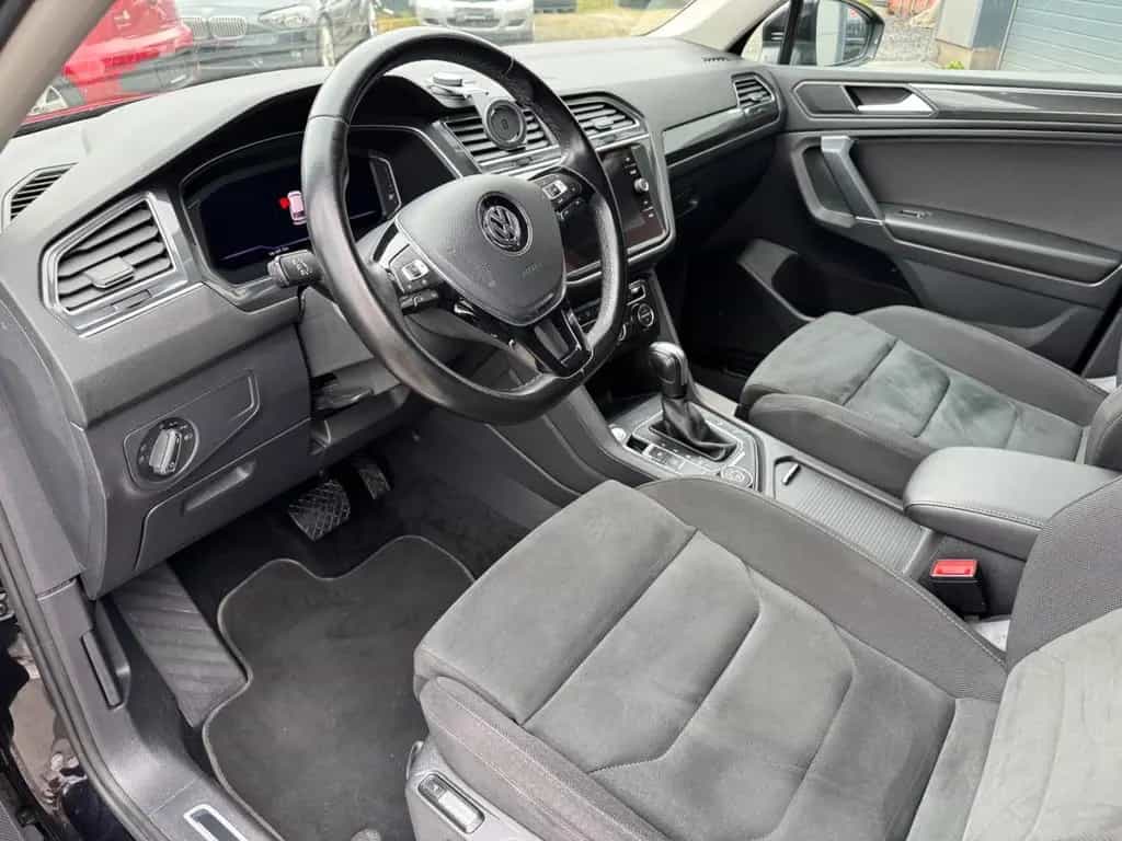 Volkswagen Tiguan Allspace Highline 4Motion R-Line 7-SITZER 06/2021-photo-9