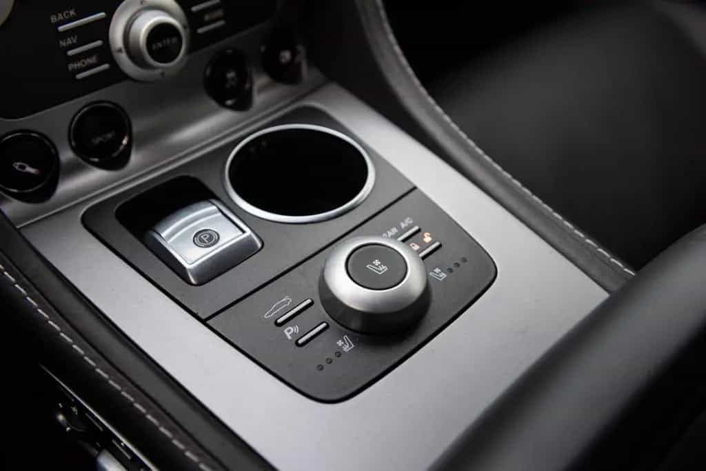 Aston Martin Rapide 6.0 V12 Touchtronic - 01/2011-photo-12