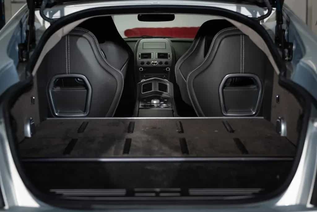 Aston Martin Rapide 6.0 V12 Touchtronic - 01/2011-photo-5
