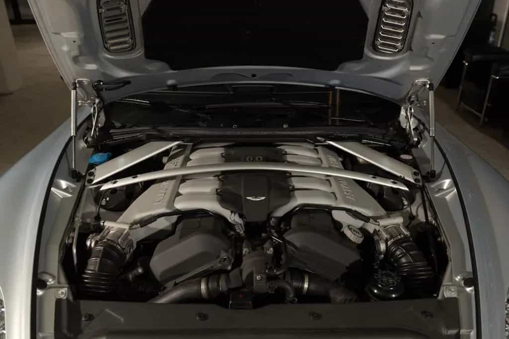 Aston Martin Rapide 6.0 V12 Touchtronic - 01/2011-photo-6