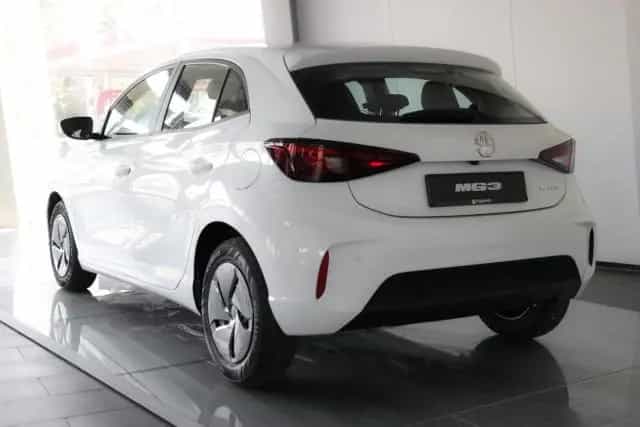 MG Other 3 1,5 T Standard ( 85 kW / 116 PS ) Klima 03/2026-photo-2