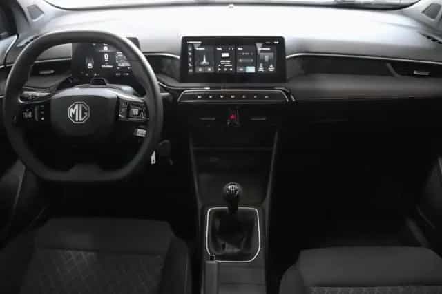 MG Other 3 1,5 T Standard ( 85 kW / 116 PS ) Klima 03/2026-photo-4