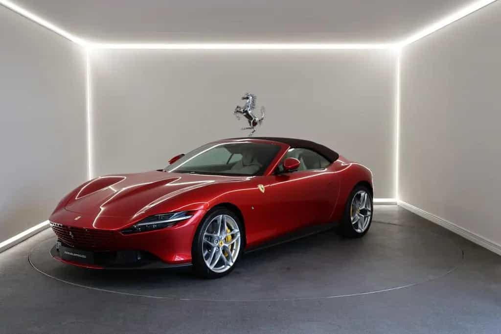 Ferrari Roma Spider / Rosso Magma / Ferrari Approved 07/2024-photo-11