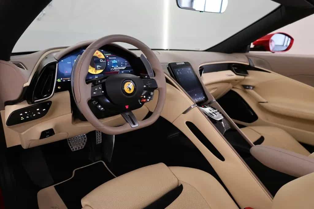 Ferrari Roma Spider / Rosso Magma / Ferrari Approved 07/2024-photo-12