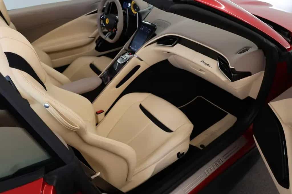 Ferrari Roma Spider / Rosso Magma / Ferrari Approved 07/2024-photo-17