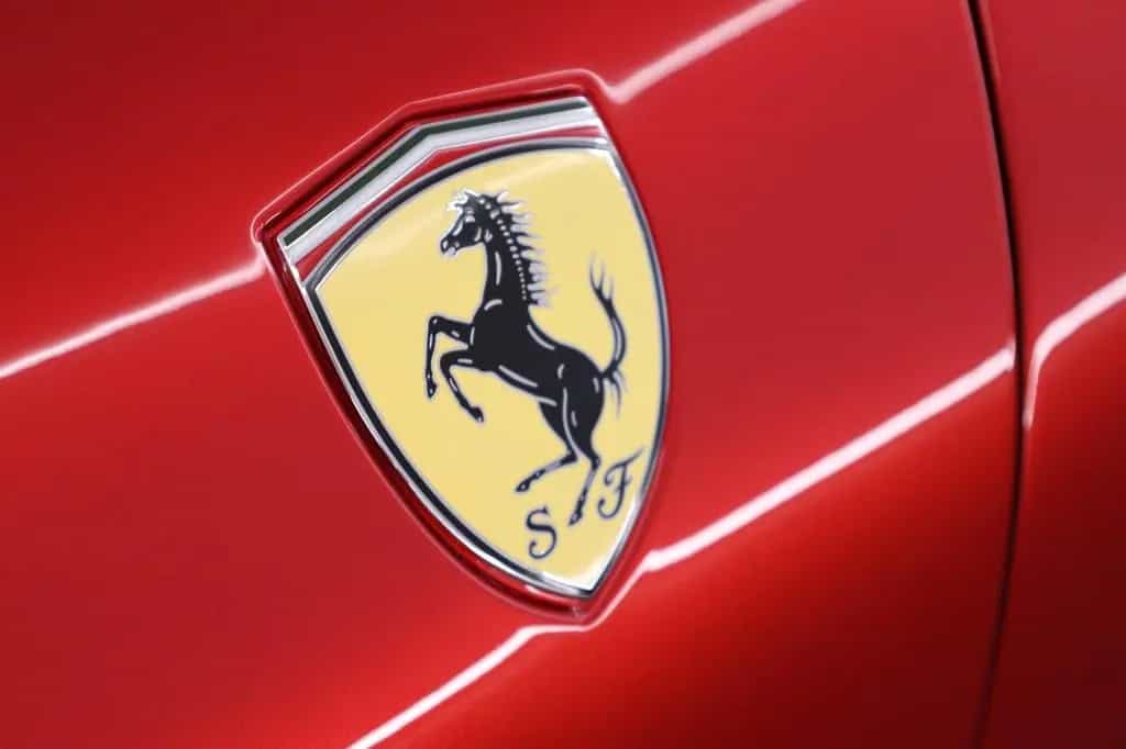 Ferrari Roma Spider / Rosso Magma / Ferrari Approved 07/2024-photo-22