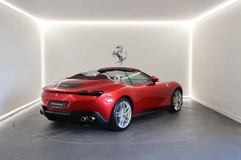 Ferrari Roma Spider / Rosso Magma / Ferrari Approved 07/2024-photo-4