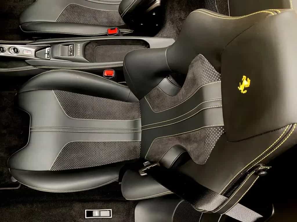 Ferrari F8 Spider Karbon Sitze R Kam Karbon LED Lenkrad 07/2022-photo-12