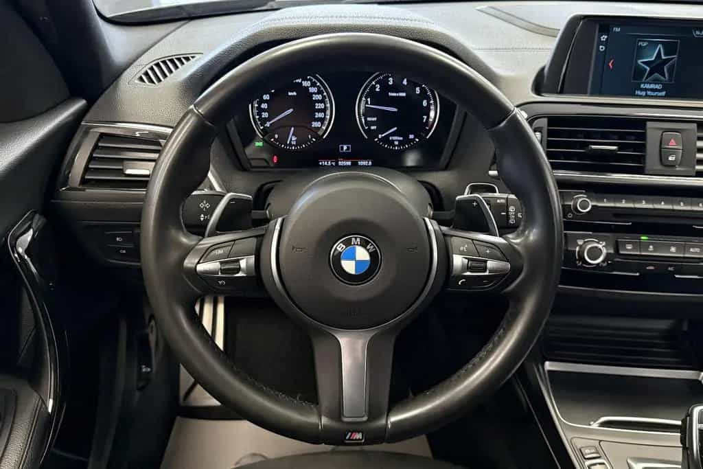 BMW 1 Series 125i Limo *M Sport*Shadow*LED*HiFi*Einparkh 10/2017-photo-18