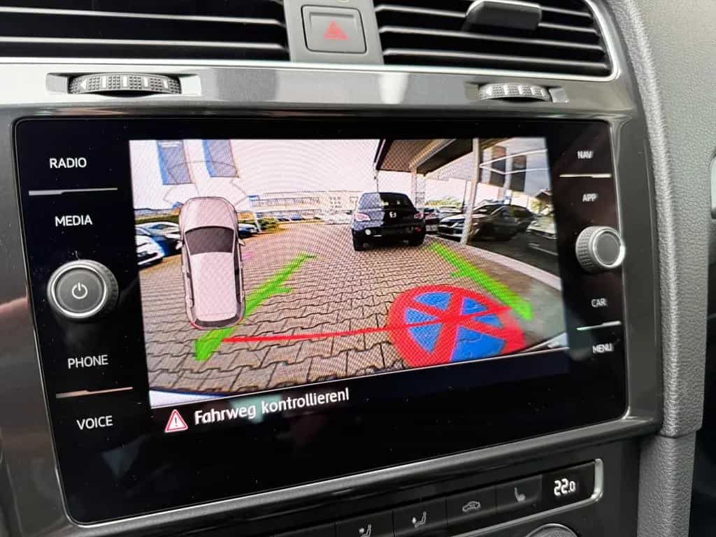 Volkswagen Golf VII Lim. Comfortline *STANDH*MASSAGE*KAMERA 10/2019-photo-24