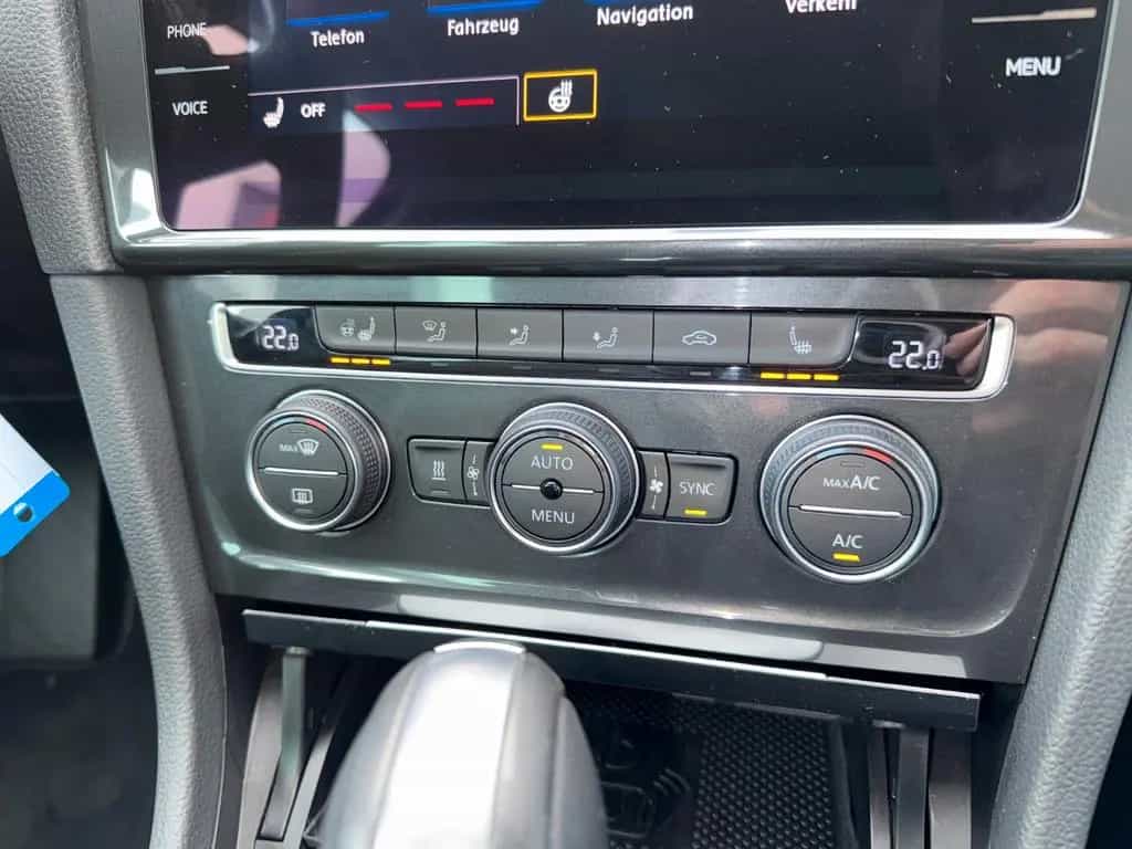 Volkswagen Golf VII Lim. Comfortline *STANDH*MASSAGE*KAMERA 10/2019-photo-25