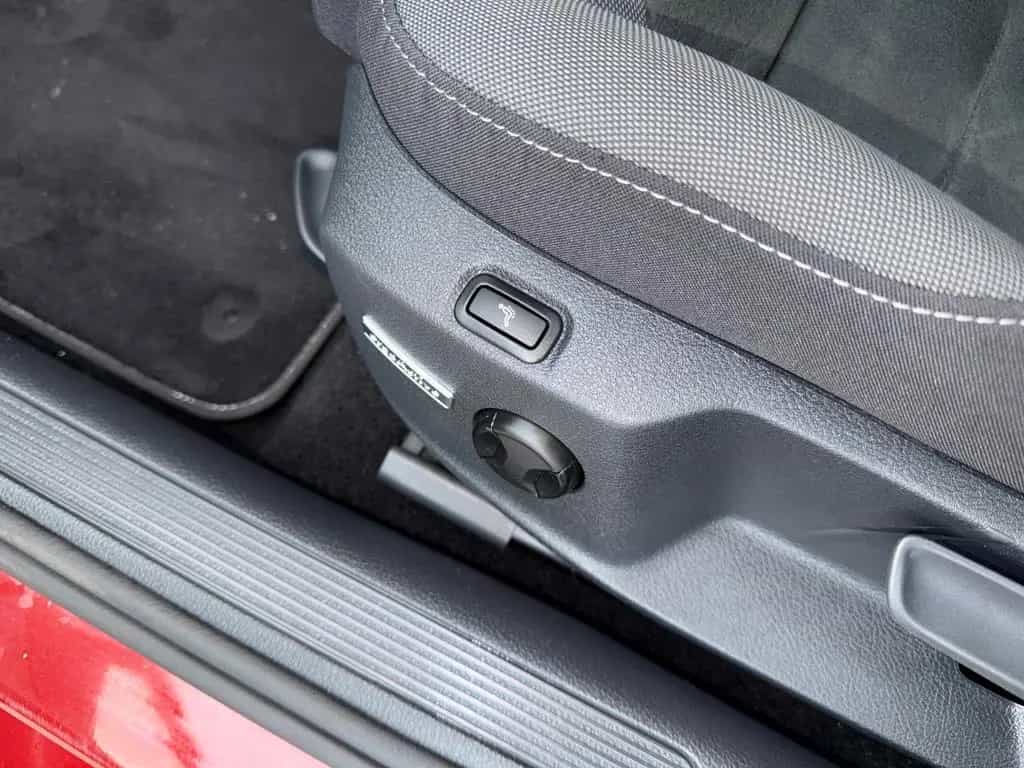Volkswagen Golf VII Lim. Comfortline *STANDH*MASSAGE*KAMERA 10/2019-photo-29