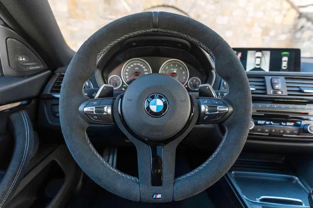 BMW 4 Series GC M-PERFORMANCE H&K HUD KAM ALC TOTW 03/2016-photo-11