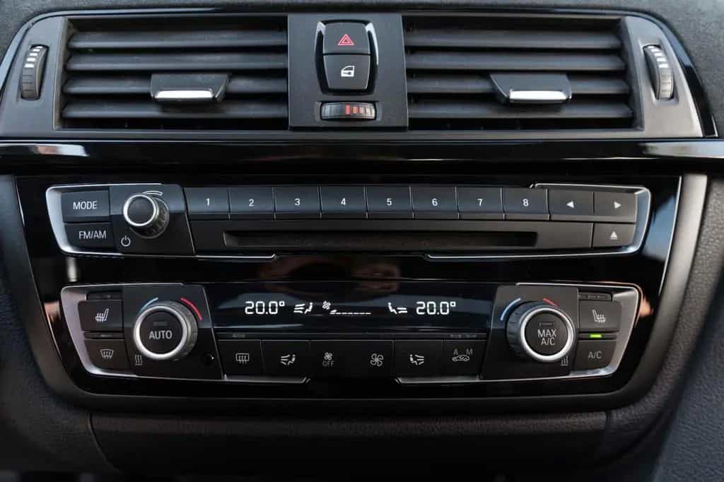 BMW 4 Series GC M-PERFORMANCE H&K HUD KAM ALC TOTW 03/2016-photo-13