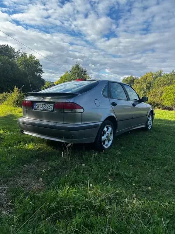 Saab 9-3 2.0t Ecopower SE Fünftürer SE 01/2002-photo-3