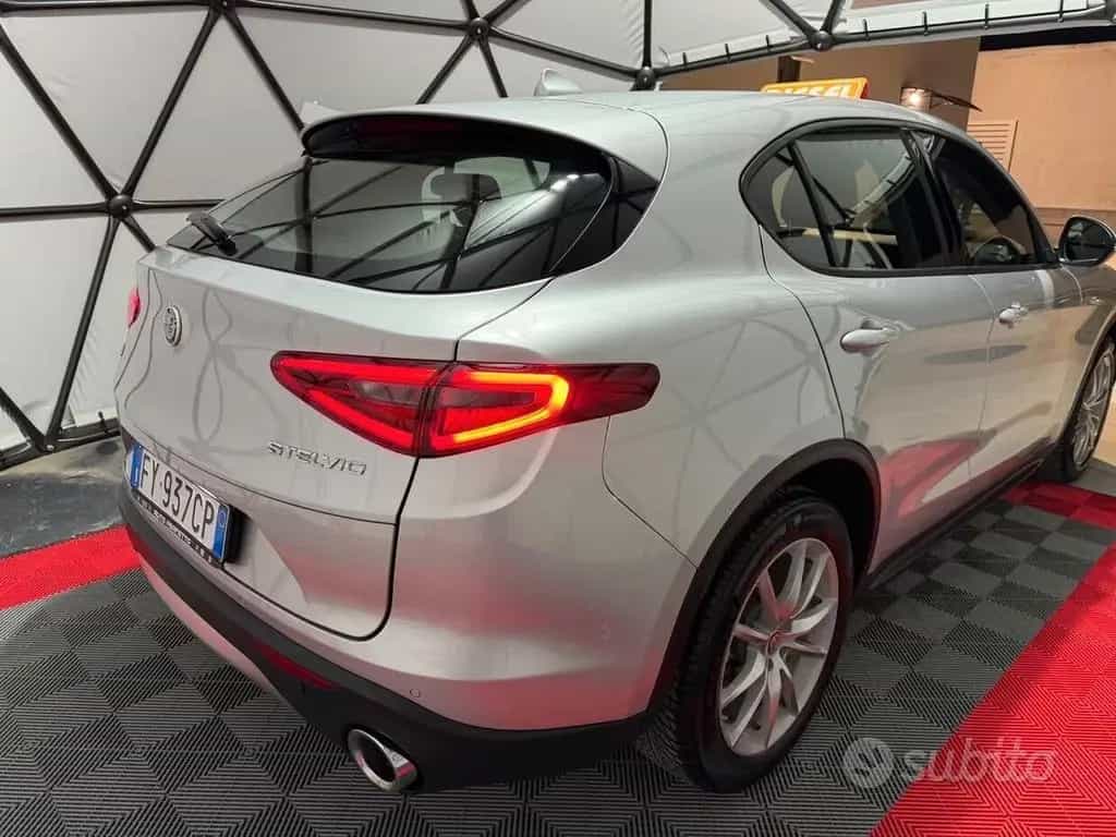 Alfa Romeo Stelvio 2.2 Turbodiesel 210 CV AT8 Q4 12/2019-photo-6