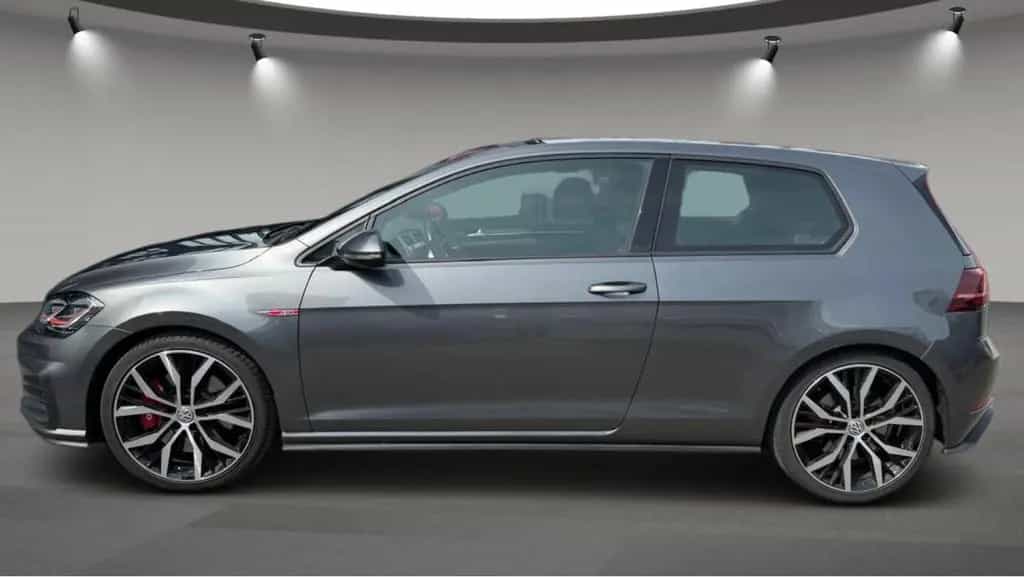 Volkswagen Golf GTI Performance*LED*PANO*DYNAUDIO*Kamera* 02/2019-photo-1