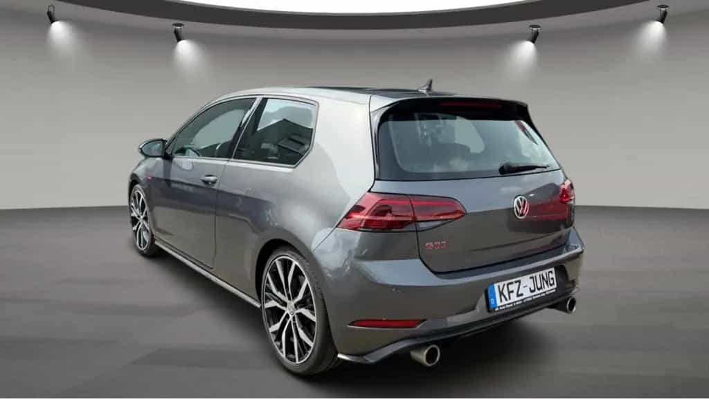 Volkswagen Golf GTI Performance*LED*PANO*DYNAUDIO*Kamera* 02/2019-photo-3