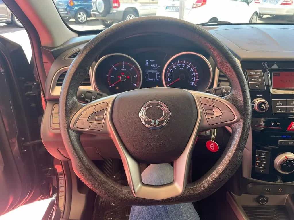 Ssangyong Tivoli 1.6d 2WD Go 12/2015-photo-10