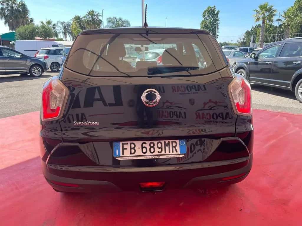 Ssangyong Tivoli 1.6d 2WD Go 12/2015-photo-4