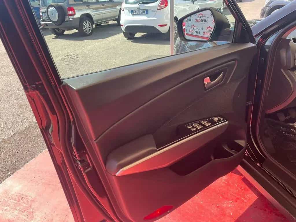 Ssangyong Tivoli 1.6d 2WD Go 12/2015-photo-6