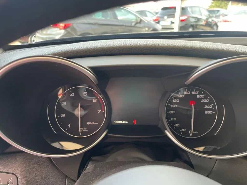 Alfa Romeo Giulia 2.0 Turbo 280 CV AT8 AWD Q4 Ve 08/2020-photo-10