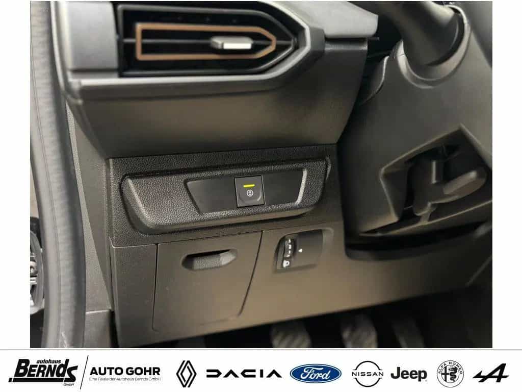 Dacia Jogger TCe 110 7-SITZER Extreme+ KLIMAAUTOM. NAV 05/2025-photo-26