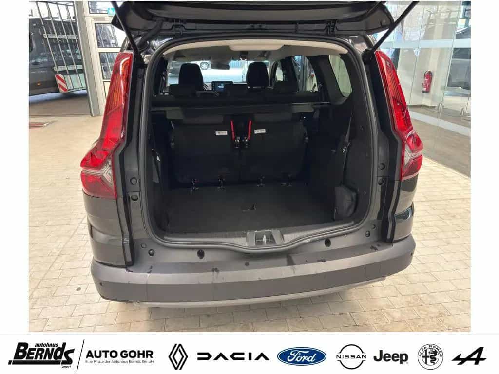 Dacia Jogger TCe 110 7-SITZER Extreme+ KLIMAAUTOM. NAV 05/2025-photo-7