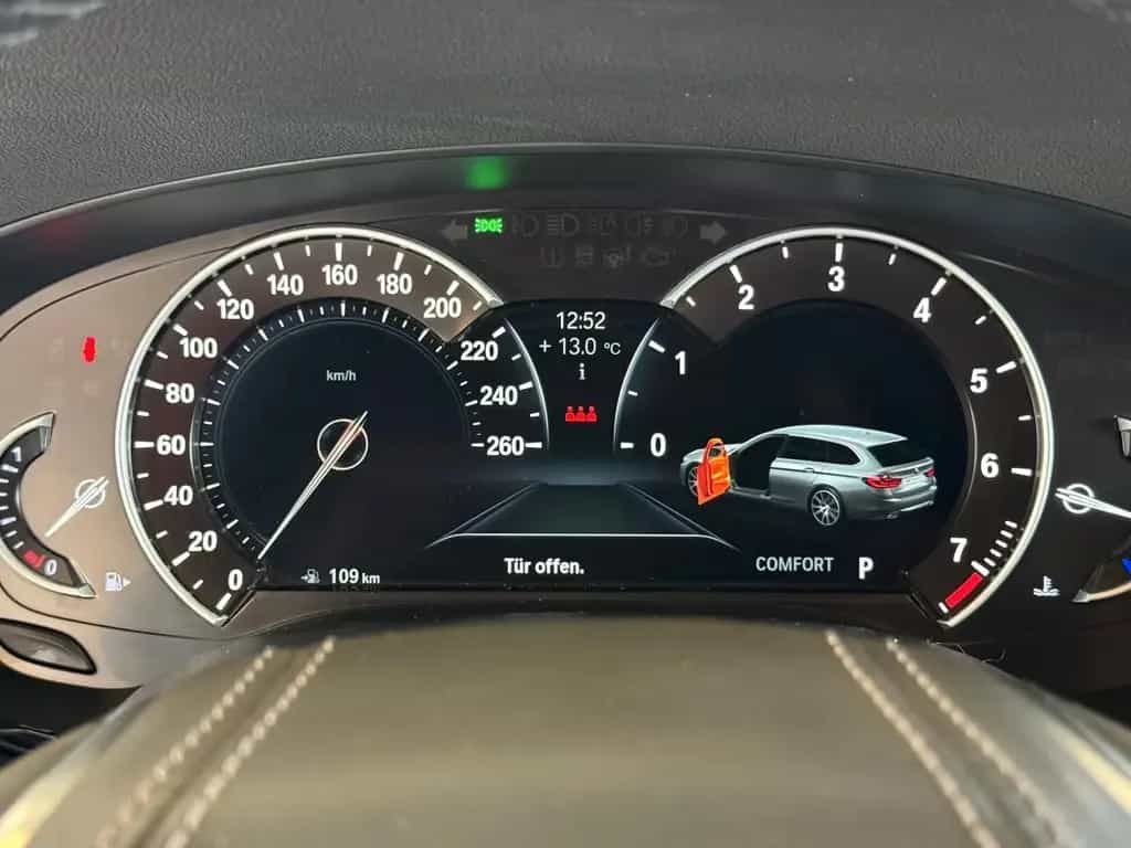 BMW 520 i Sport Line Touring Aut. LED NAVI LEDER 01/2018-photo-15