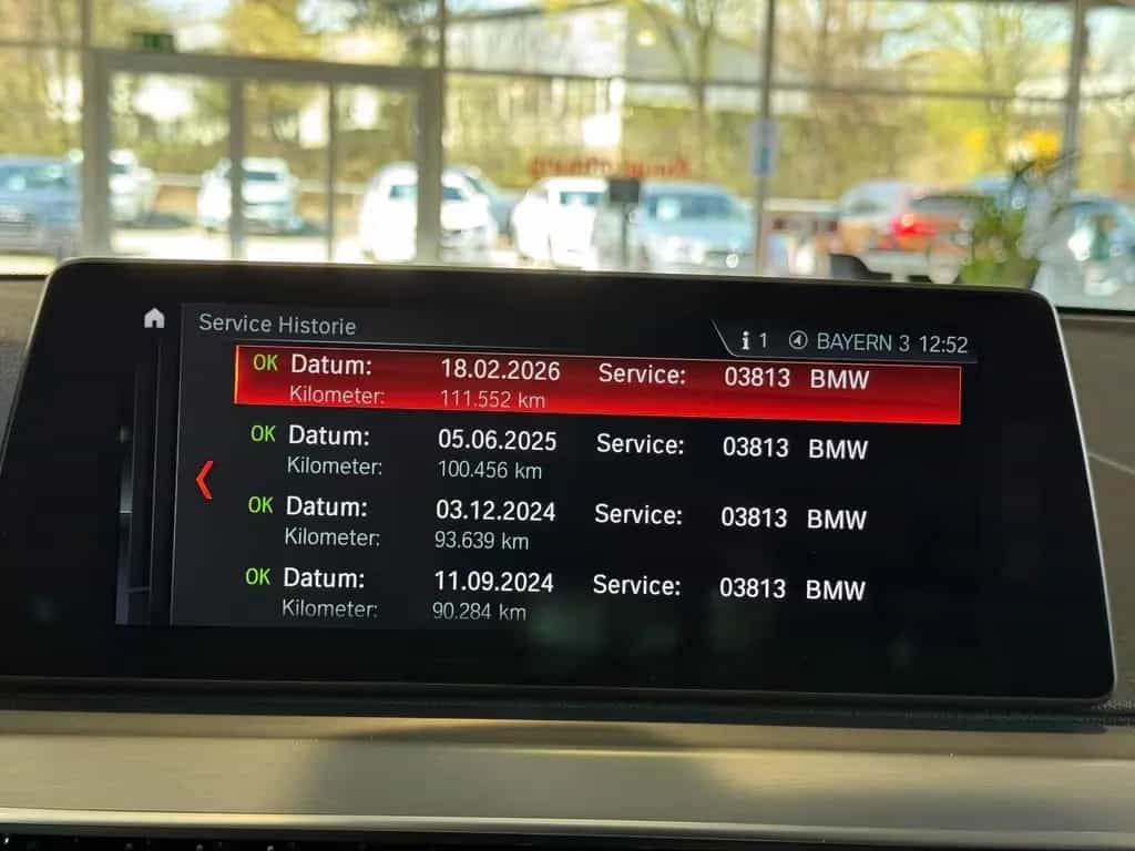 BMW 520 i Sport Line Touring Aut. LED NAVI LEDER 01/2018-photo-19